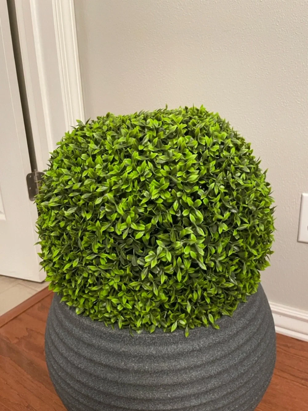 NEW Large Green Faux Artificial 14” Round Boxwood Sphere Ball Lifelike Greenery